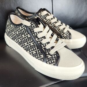 Tommy Hilfiger "Aguila" Sneakers Sz6M(8W)